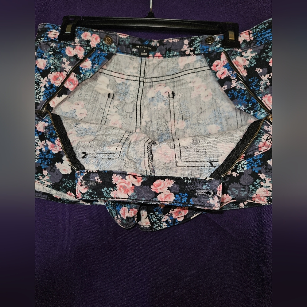 I Heart Ronson Shorts - Picture 3 of 5